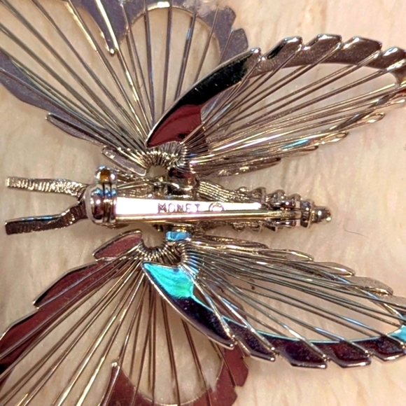 Vintage Monet Silvertone Butterfly Brooch - Picture 3 of 6